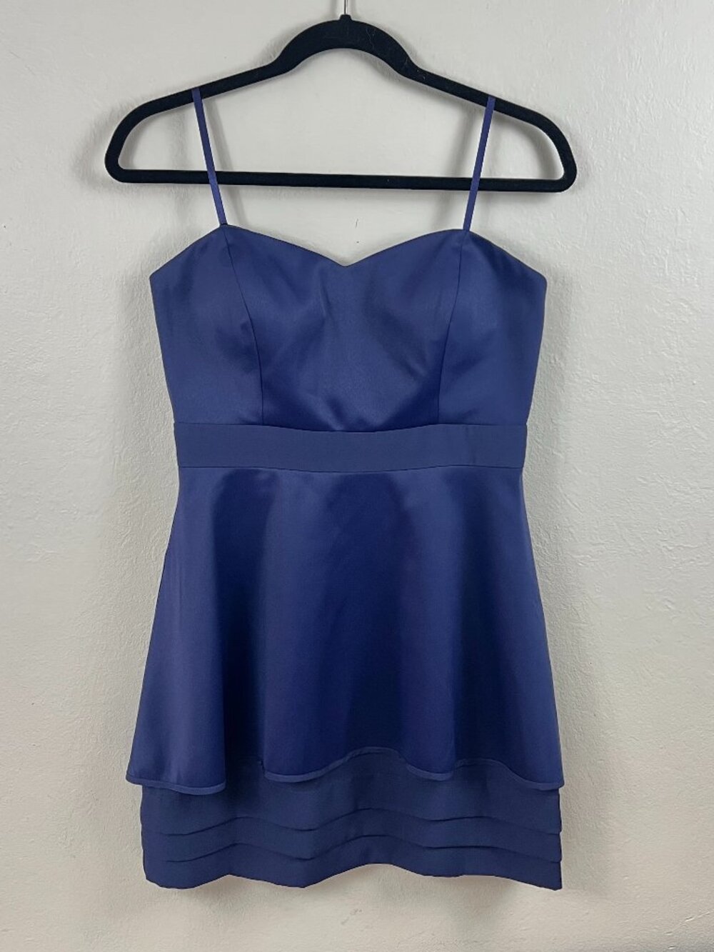 Y2K Era BCBGeneration Midnight Blue Strapless Ruffle Tier Mini Dress Size 8